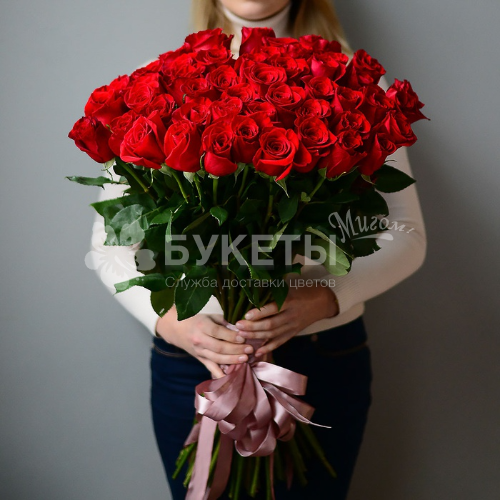 Букет из 35 высоких красных роз (Эквадор)